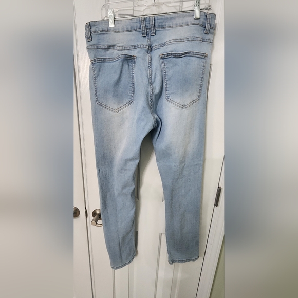 Mens Light Blue Faded Ripped Stretch Jean 36x30 - Picture 2 of 2